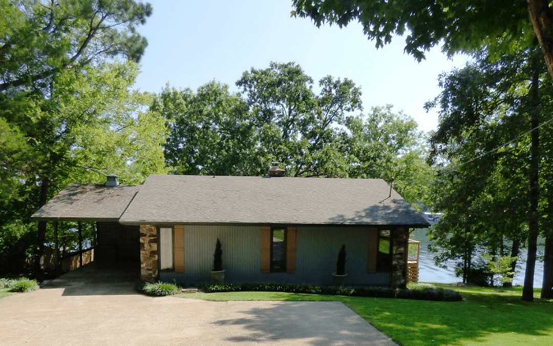 Lakeside Blue Bungalow